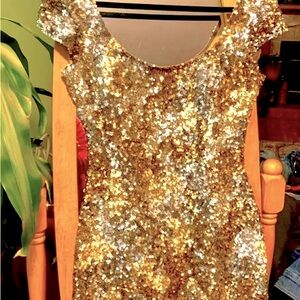 🔥SCALA Gold/Silver mini dress 👗